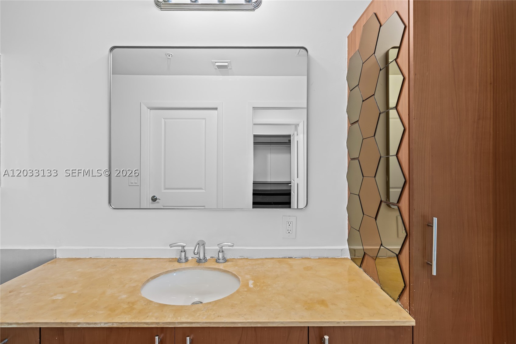 OCEAN MARINE YACHT CLUB - Residential