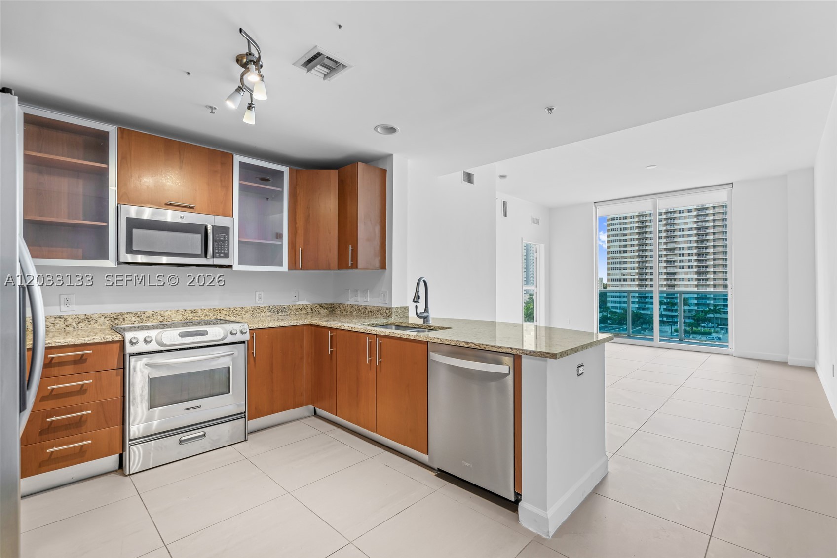 OCEAN MARINE YACHT CLUB - Residential