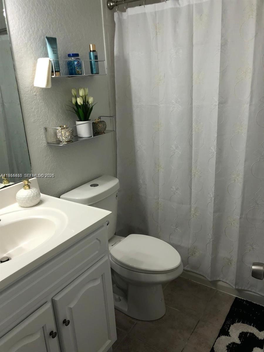 EDGEWATER CONDO - Residential