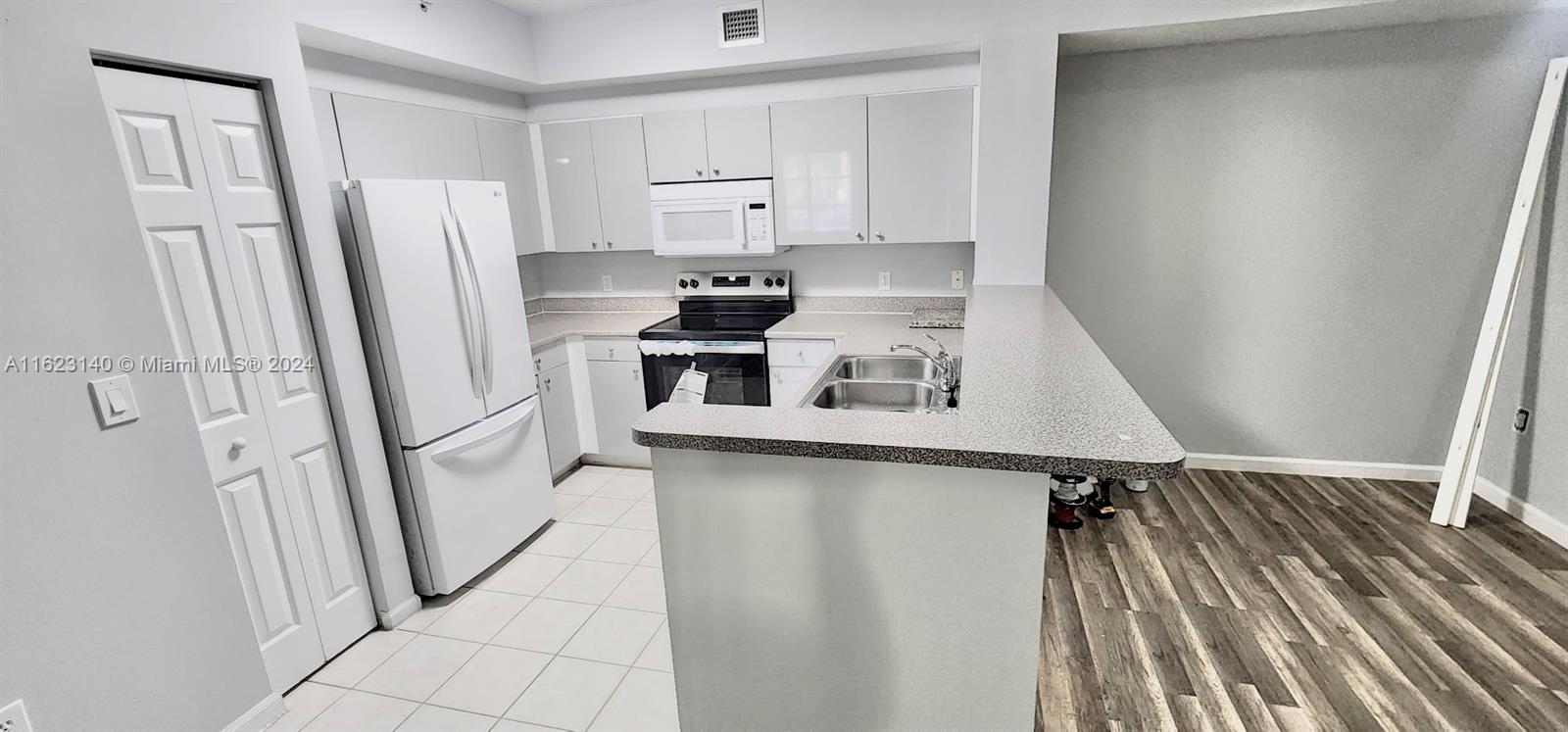 EL-AD NOB HILL CONDO - Residential Lease
