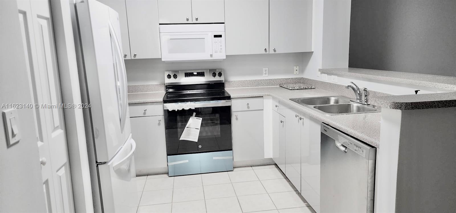 EL-AD NOB HILL CONDO - Residential Lease