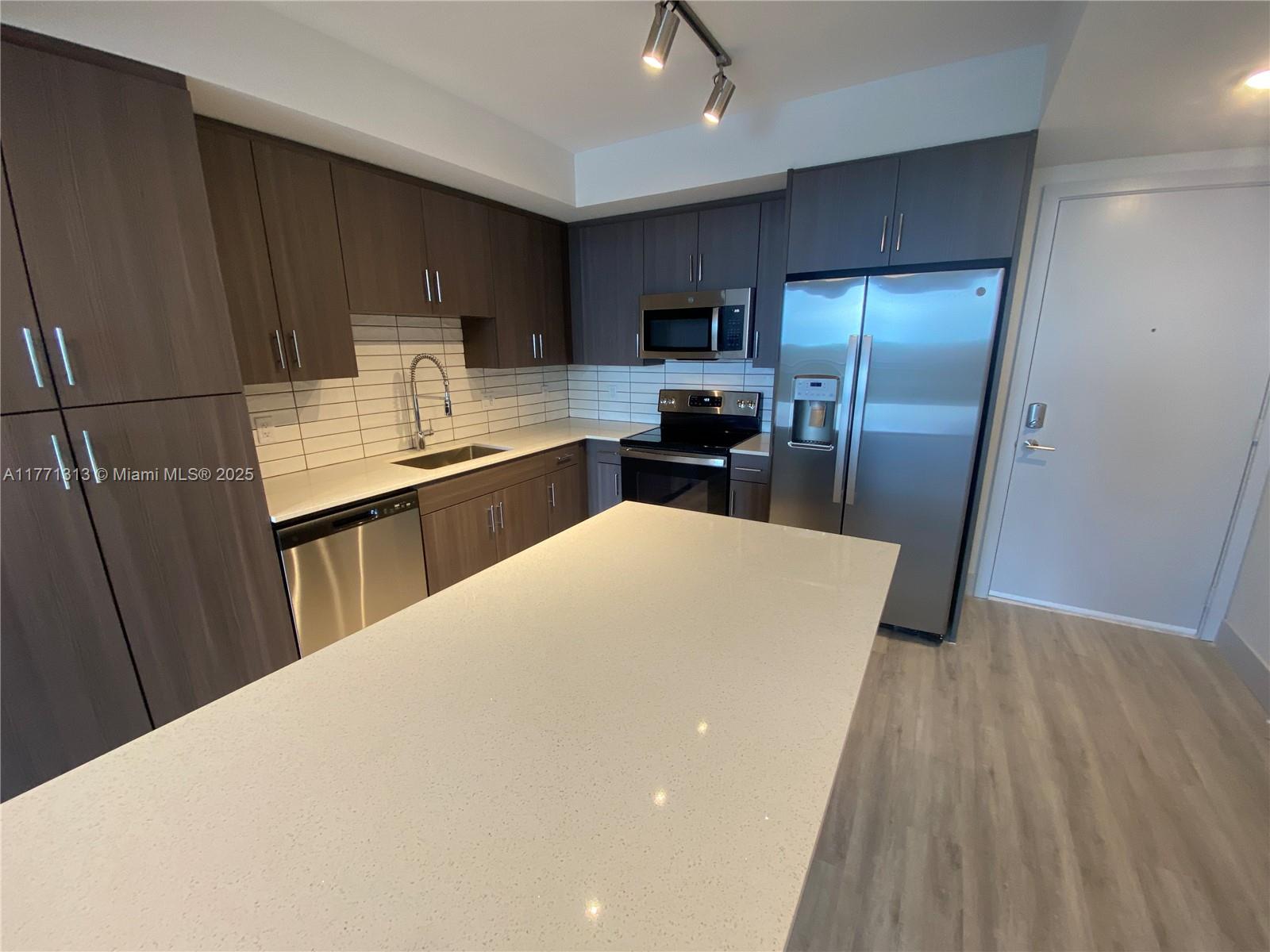 RAMBLEWOOD SOUTH - Residential Lease