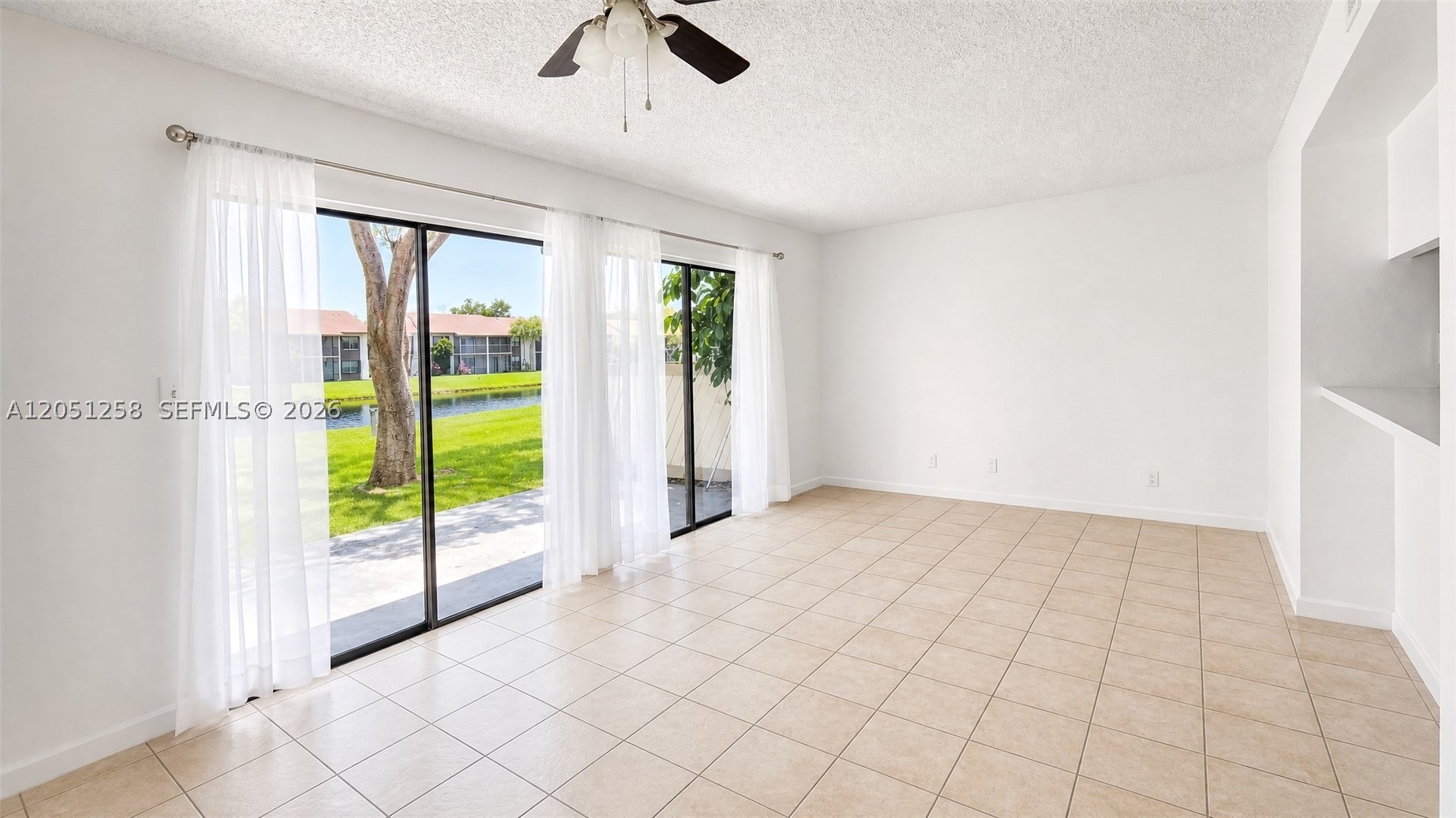 NOB HILL AT WELLEBY CONDO - Residential