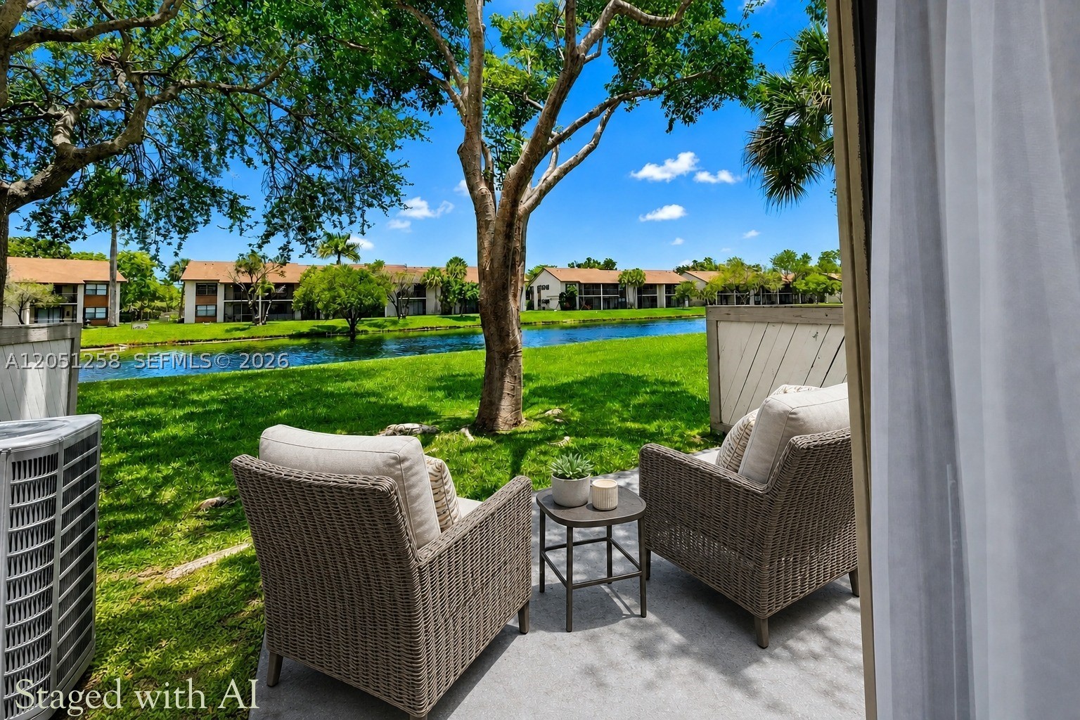 NOB HILL AT WELLEBY CONDO - Residential