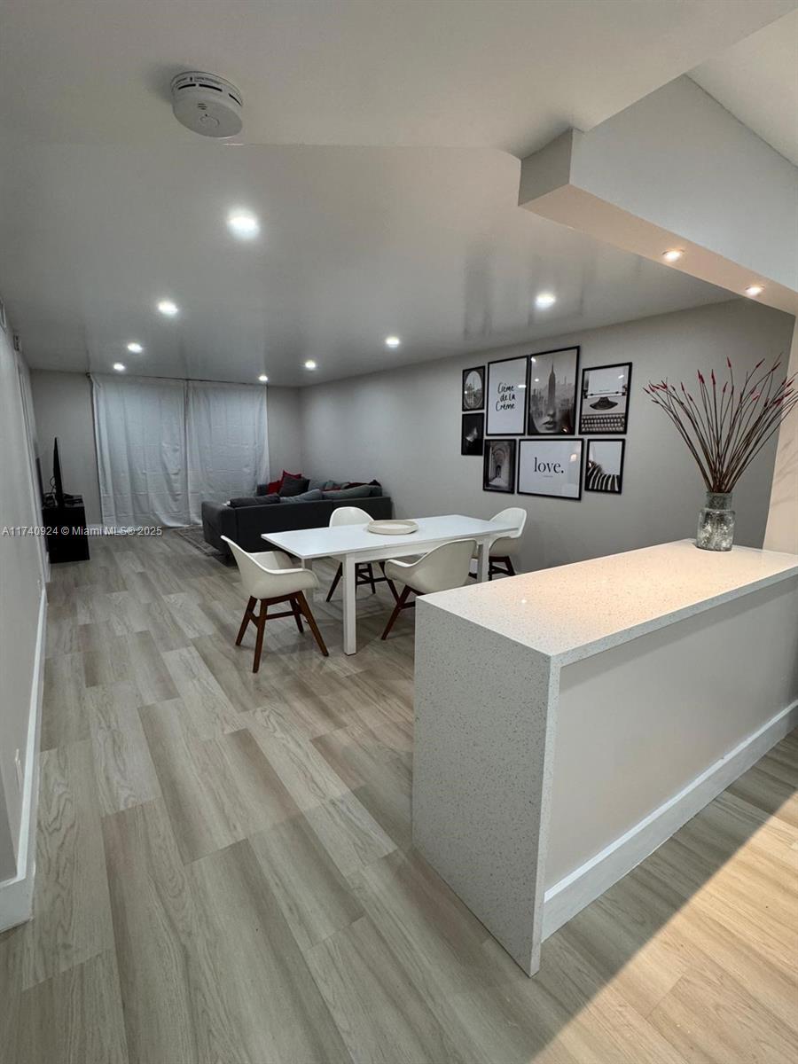 HOLLYBROOK GOLF AND - Residential