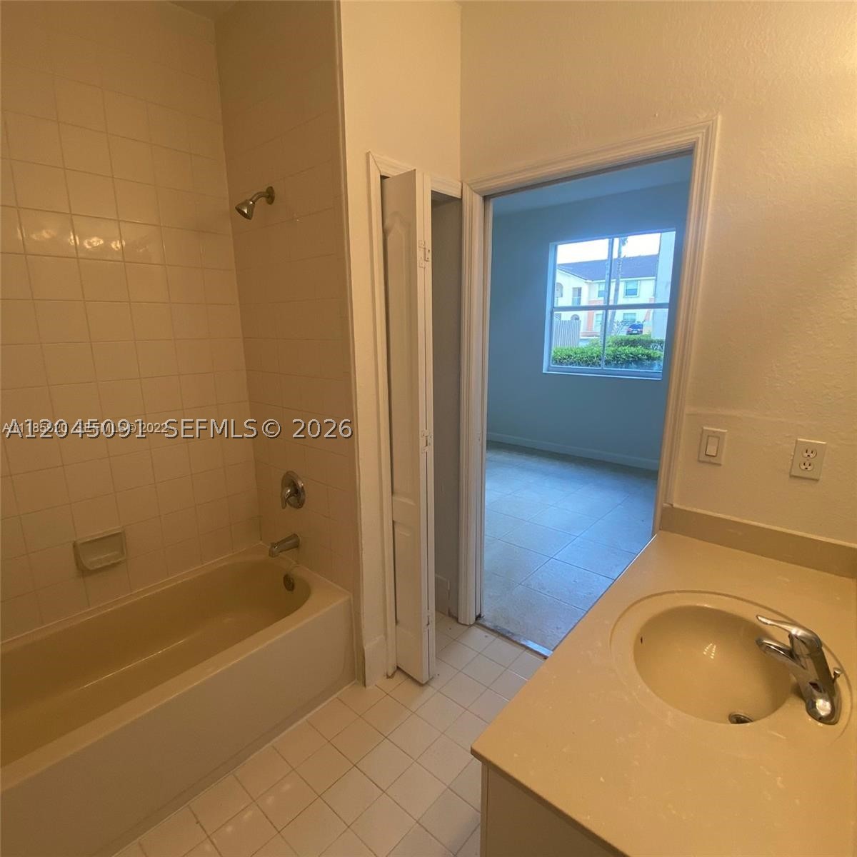 SHOMA CONDO AT KEYS COVE - Residential Lease