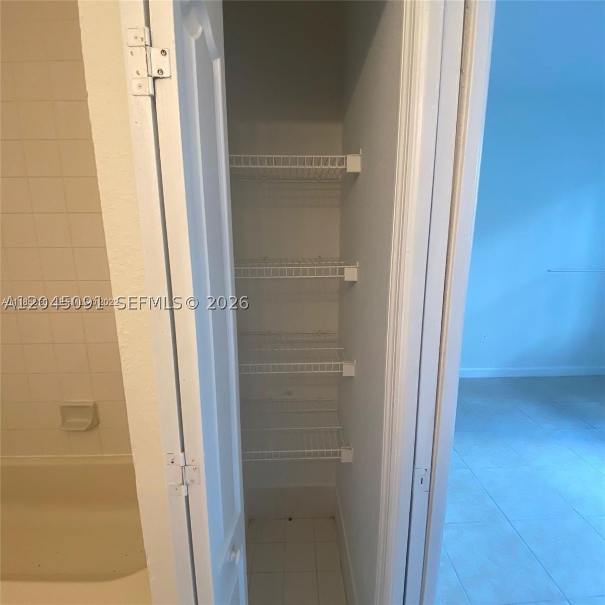 SHOMA CONDO AT KEYS COVE - Residential Lease