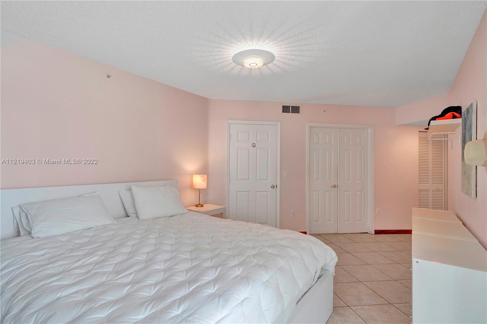 LA GORCE PALACE CONDO - Residential