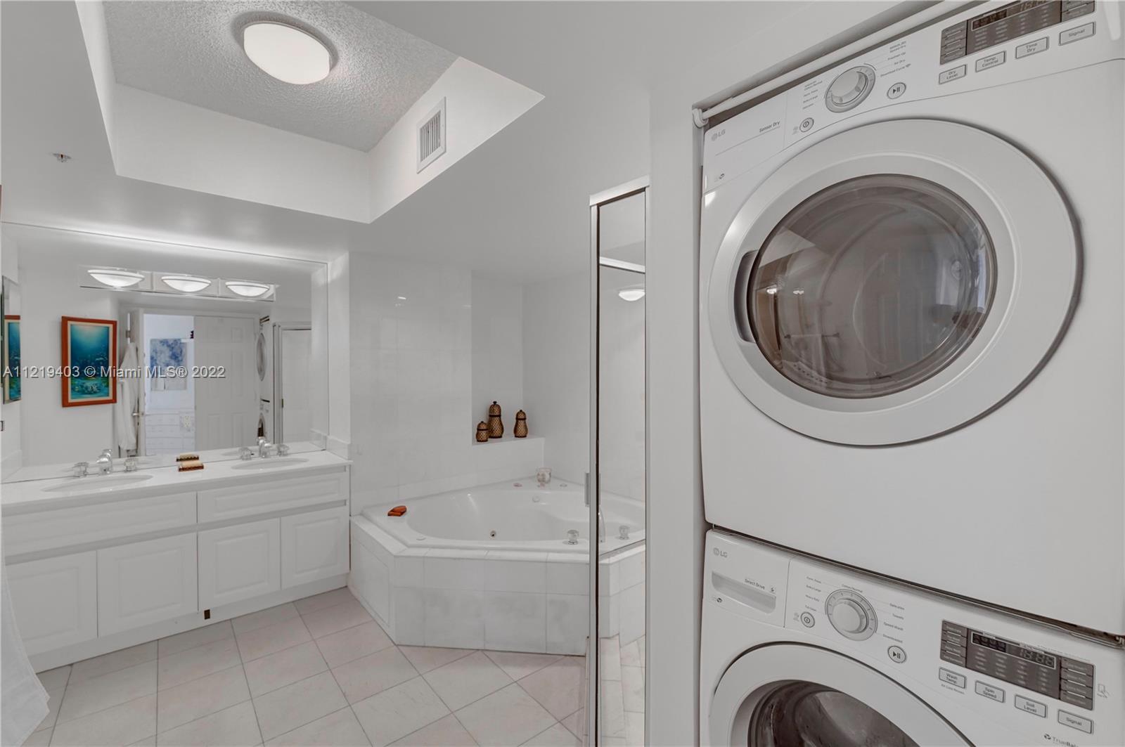 LA GORCE PALACE CONDO - Residential