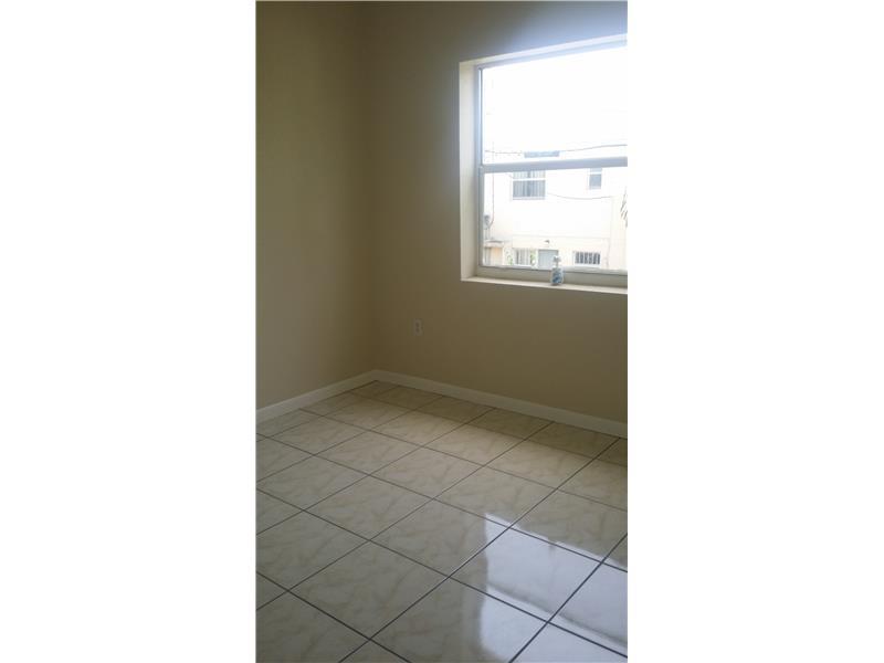 SUNSET PALM VILLAS CONDO - Residential Lease