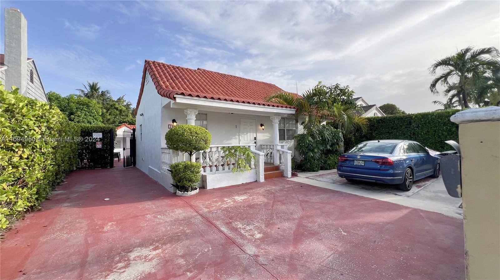 Beautiful and Impeccable updated Studio apartment at prime location, close to I-95, Airport, Brickell and Downtown
area, and many more, Place is secure, quiet and peaceful. Rent include Electricity, water and Street Parking. Gated and private entrance to the unit. Easy to show and easy to apply.