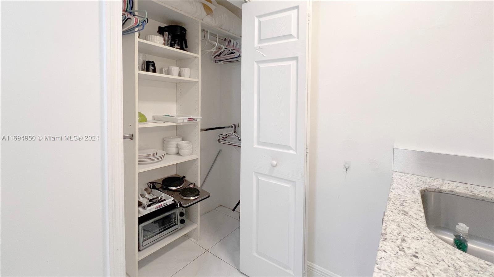 WESTWOOD - Residential Lease