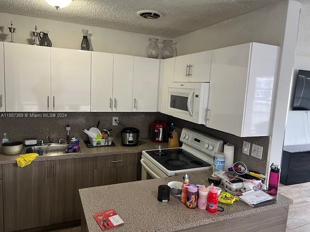 STUDIO ADDN TO TOWN OF HI - Residential Income