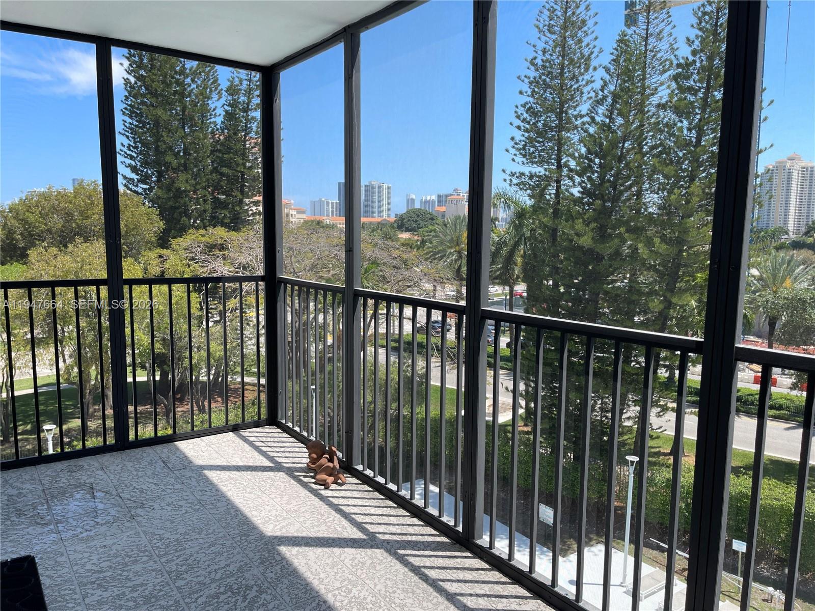 BONAVIDA CONDO - Residential