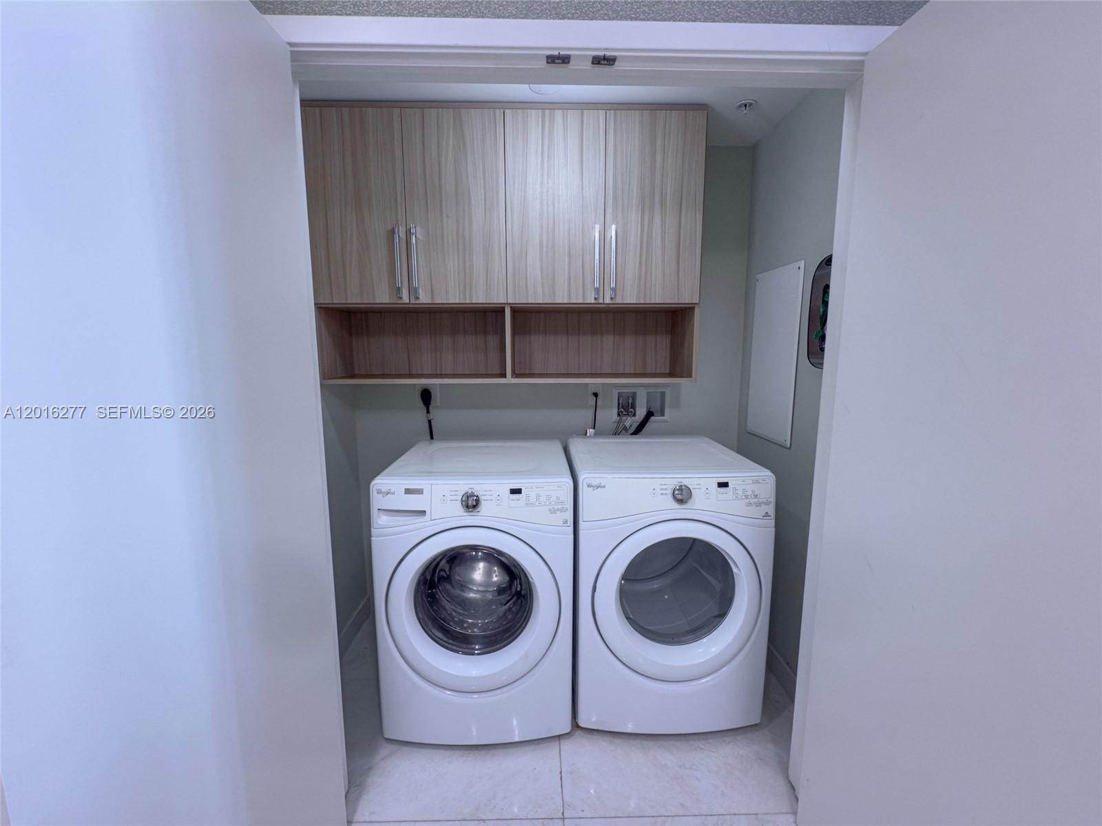 MARINA PALMS RESIDENCES S - Residential