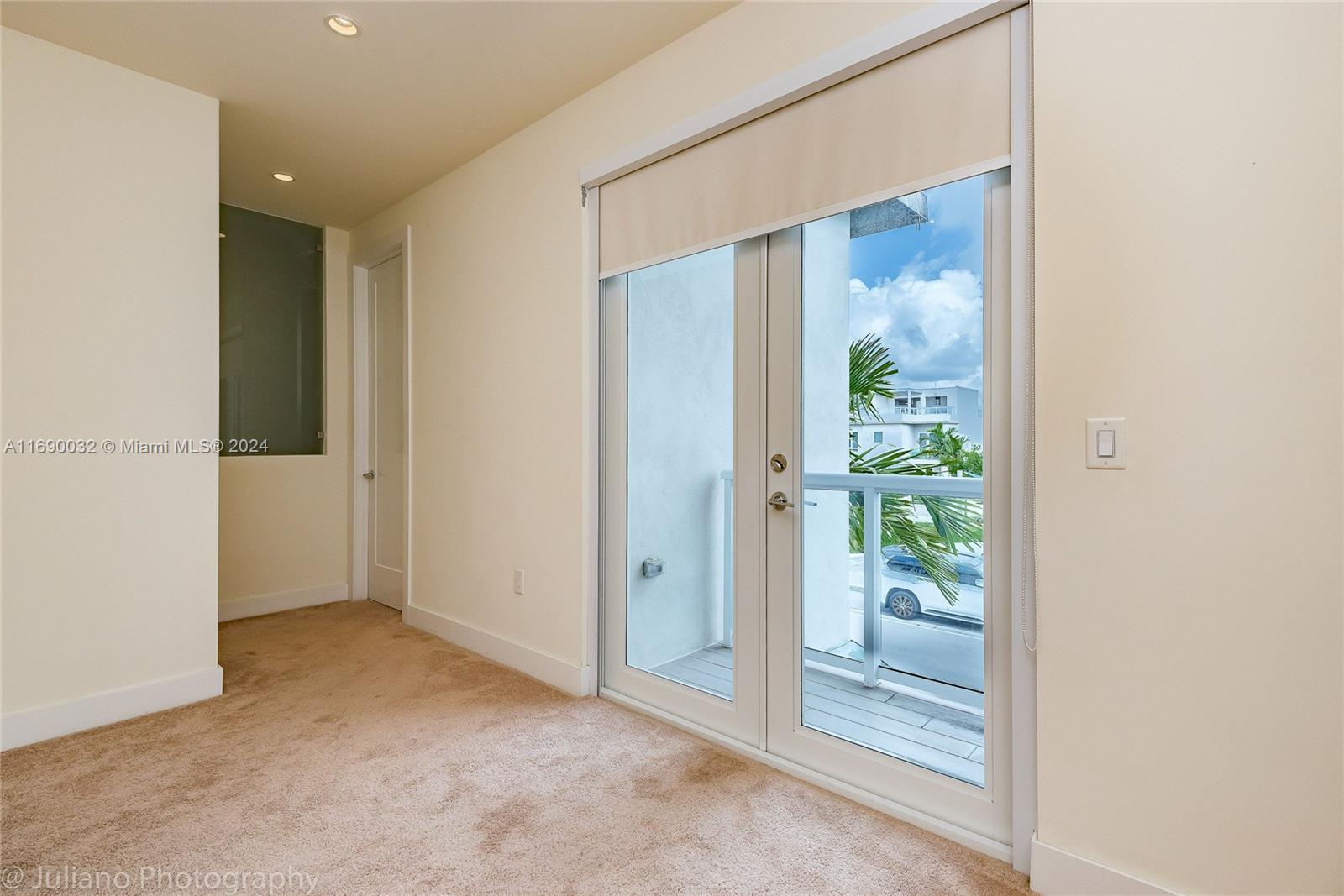 LANDMARK AT DORAL - Residential Lease