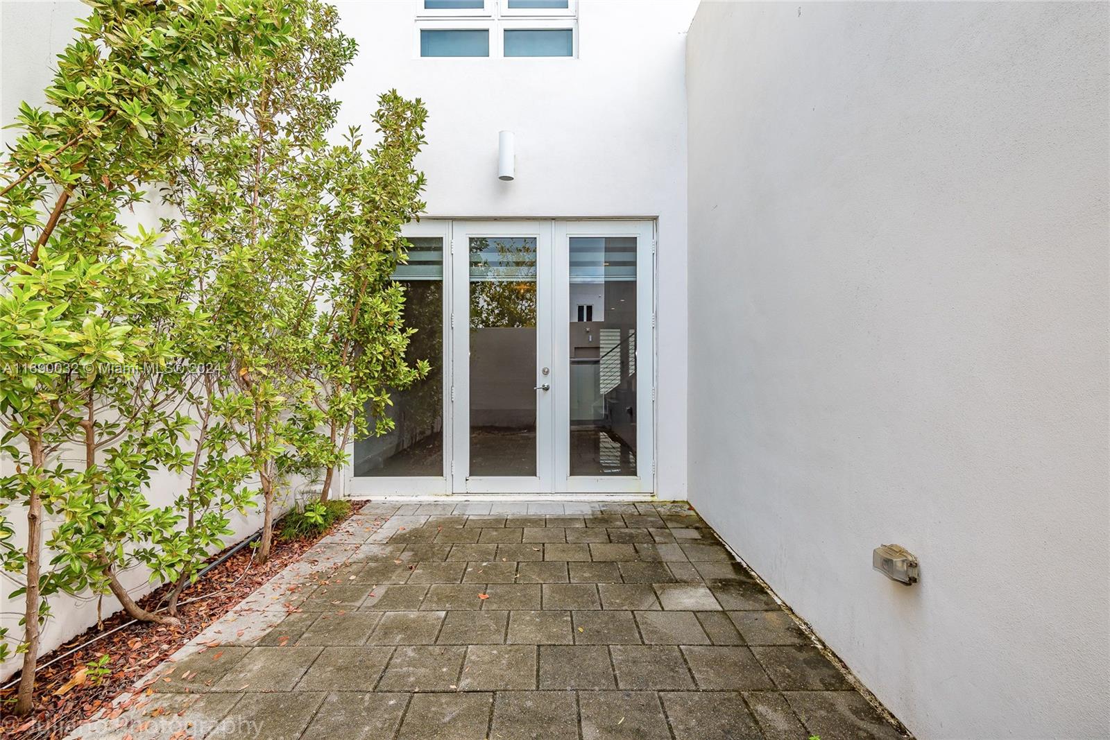 LANDMARK AT DORAL - Residential Lease