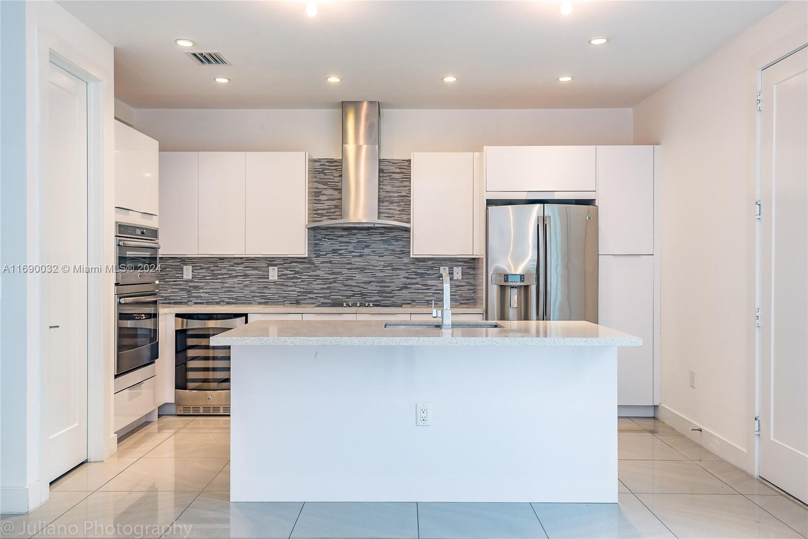 LANDMARK AT DORAL - Residential Lease