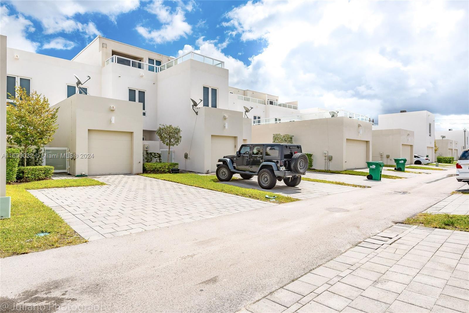 LANDMARK AT DORAL - Residential Lease