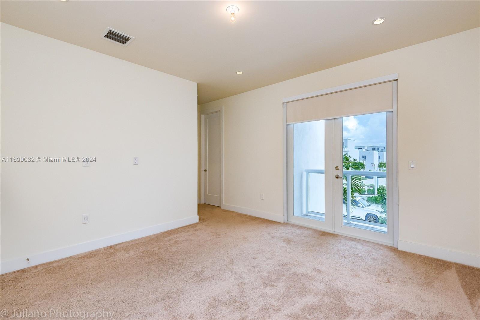 LANDMARK AT DORAL - Residential Lease