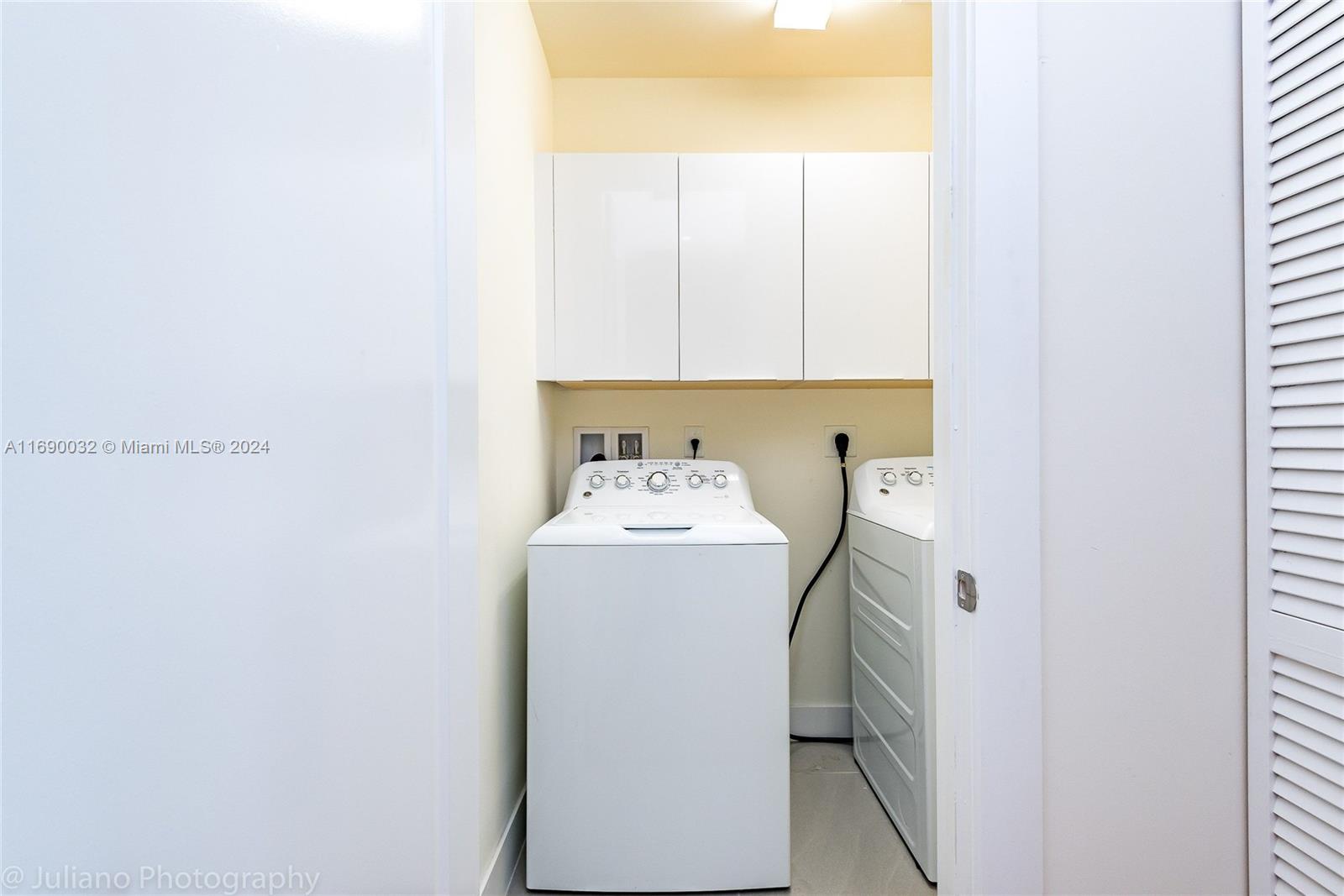 LANDMARK AT DORAL - Residential Lease