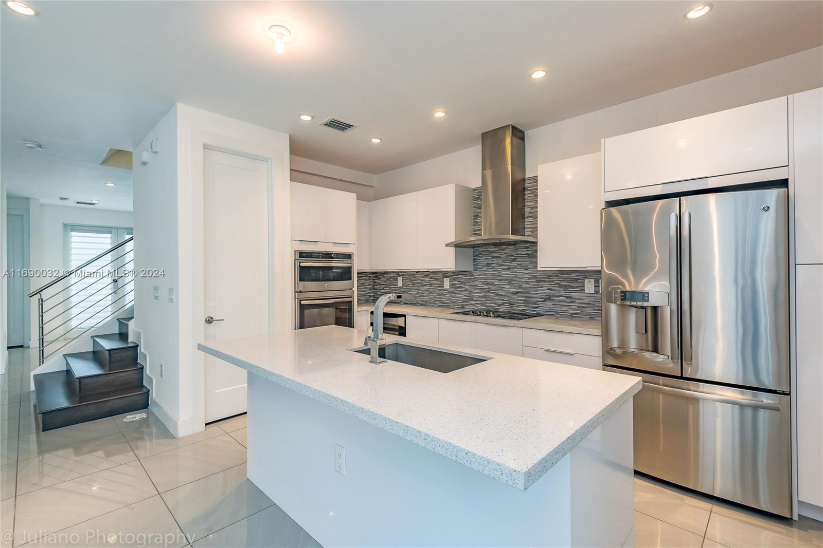 LANDMARK AT DORAL - Residential Lease