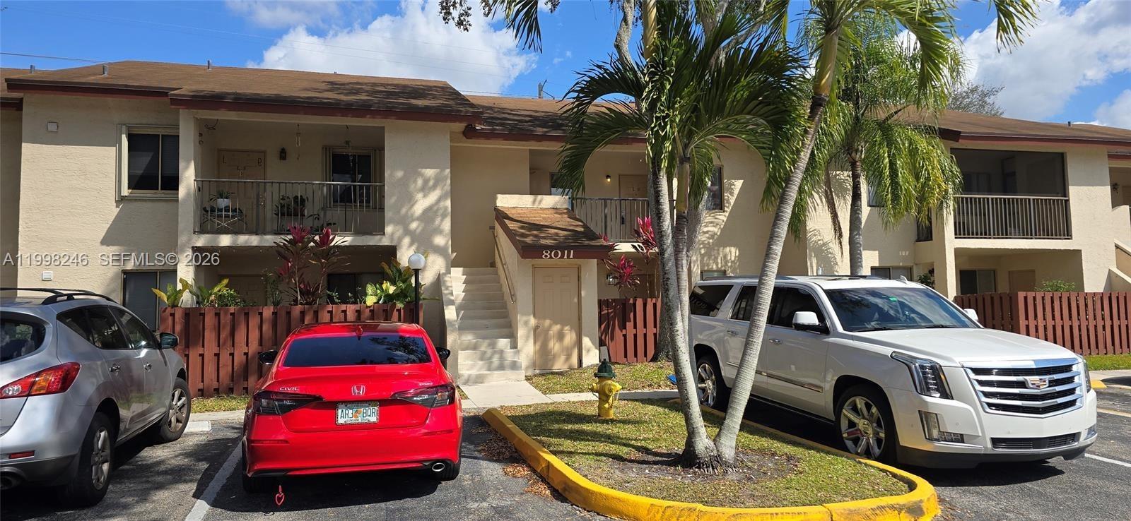 ROYALE GARDENS CONDO - Residential