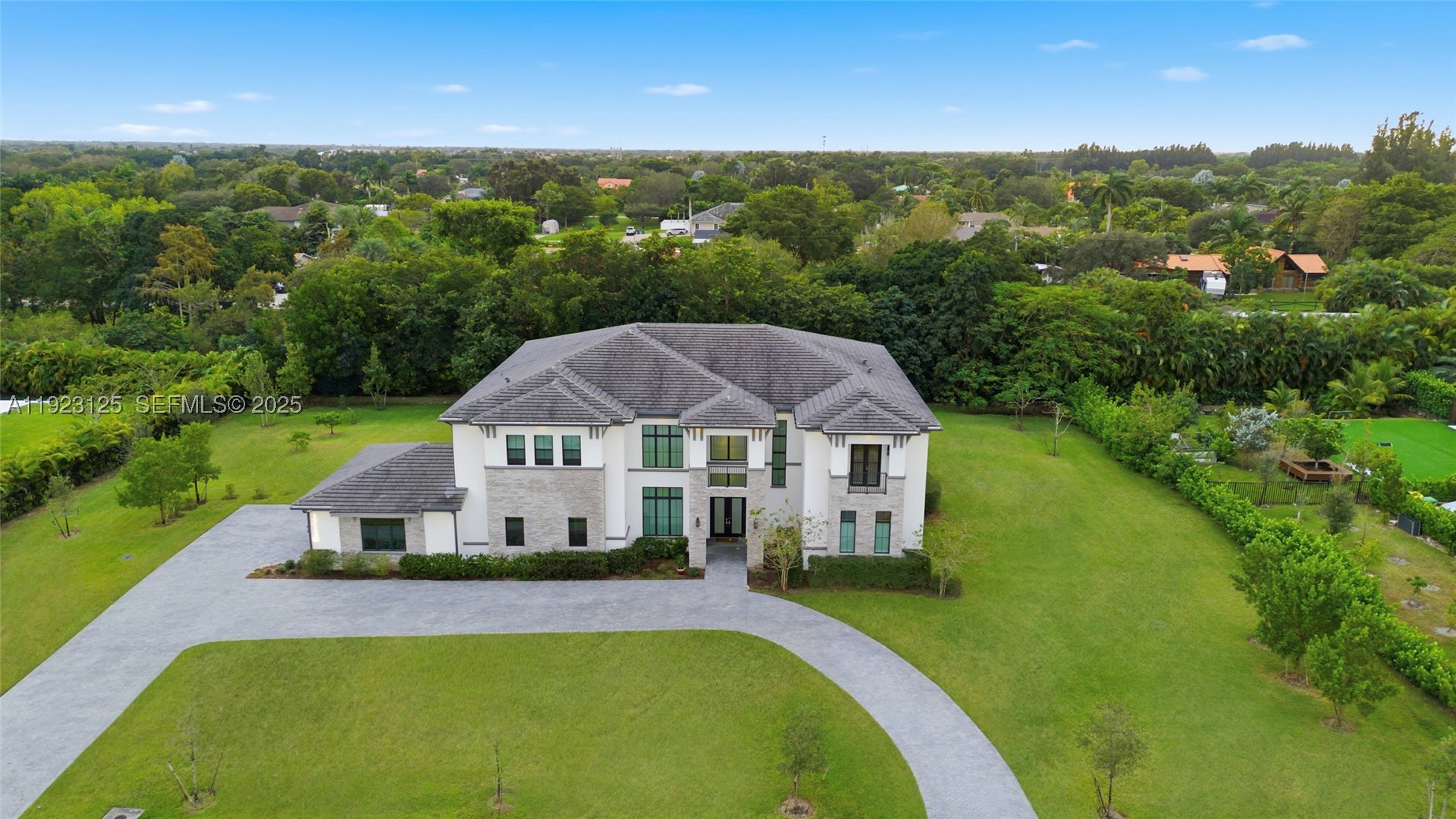 TERRA RANCHES - Residential