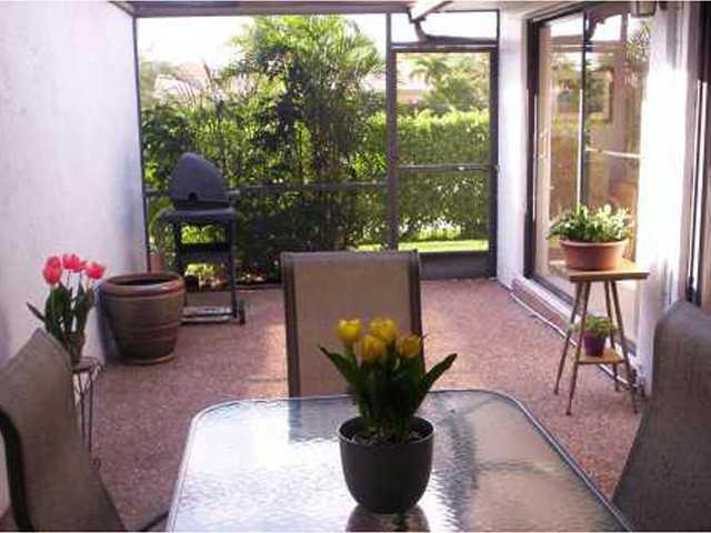 PATIO VILLAS SEC THREE AT - Residential Lease