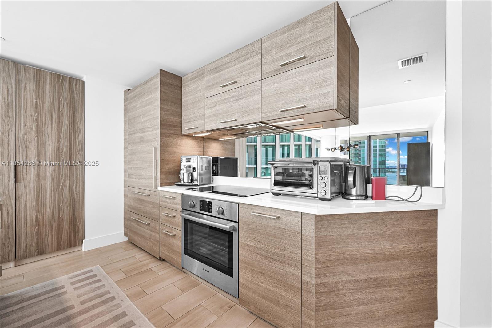 PARAISO BAY CONDO - Residential