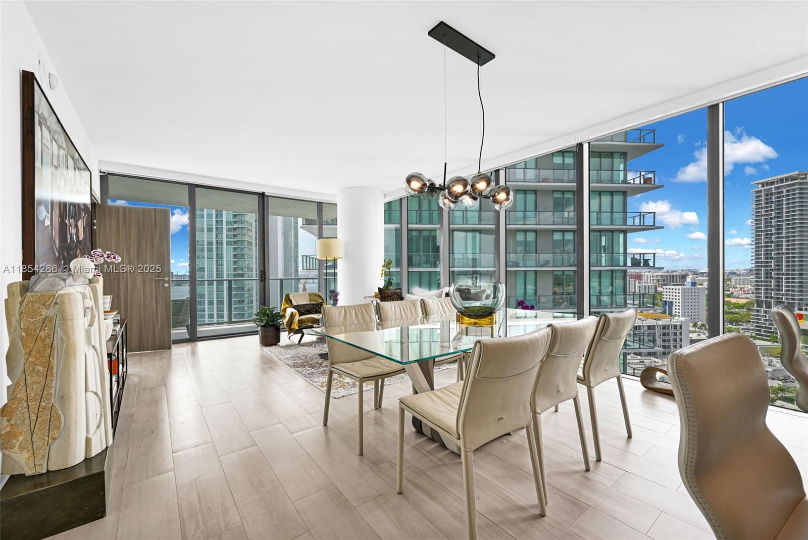 PARAISO BAY CONDO - Residential