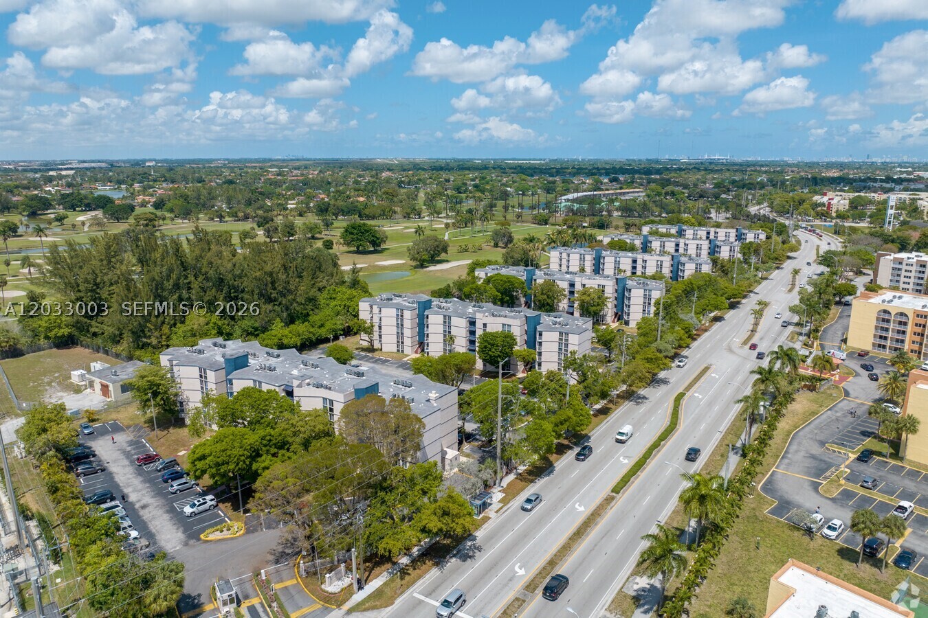 LAS BRISAS@ COUNTRY CLUB - Residential Lease