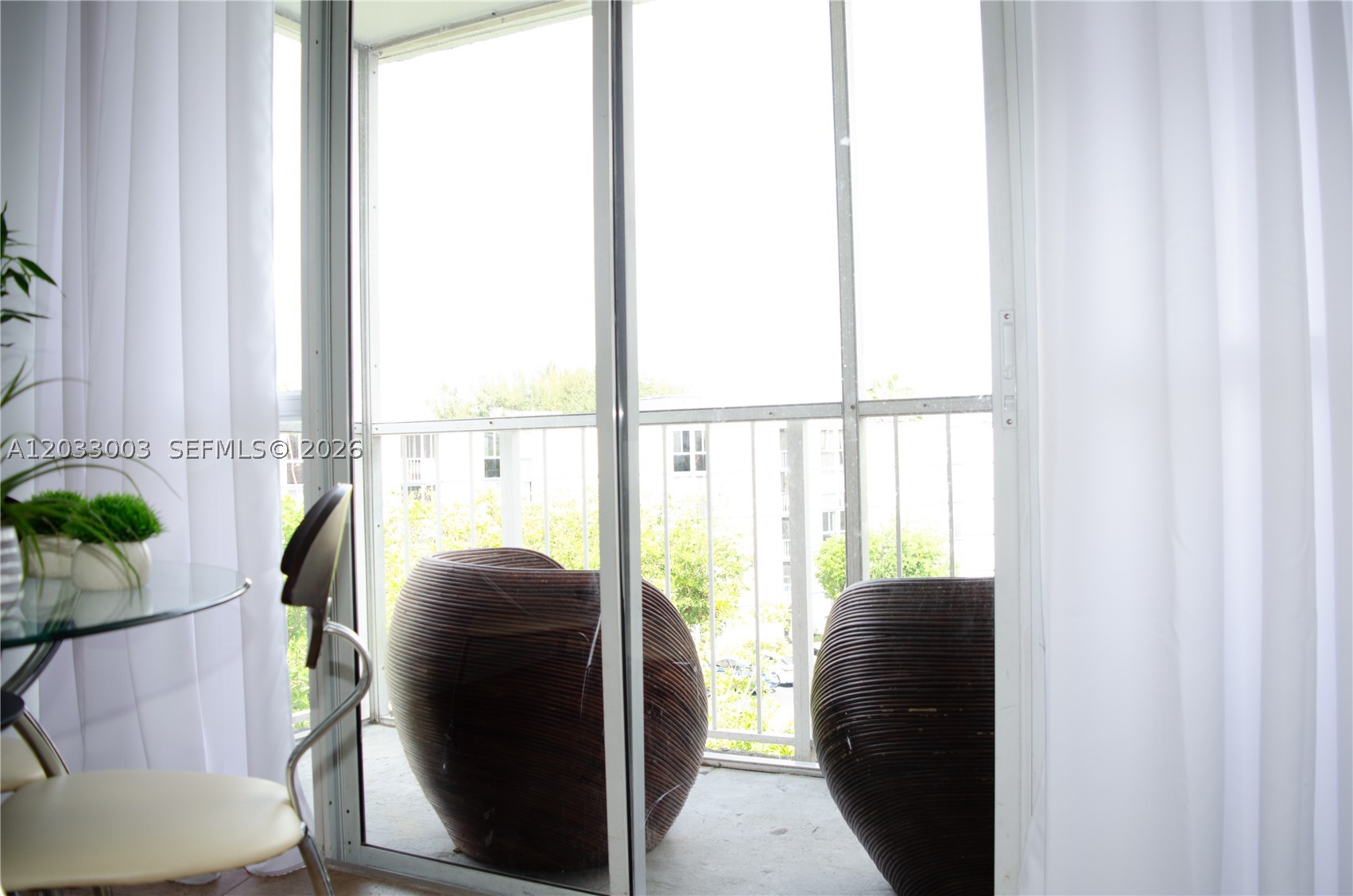LAS BRISAS@ COUNTRY CLUB - Residential Lease