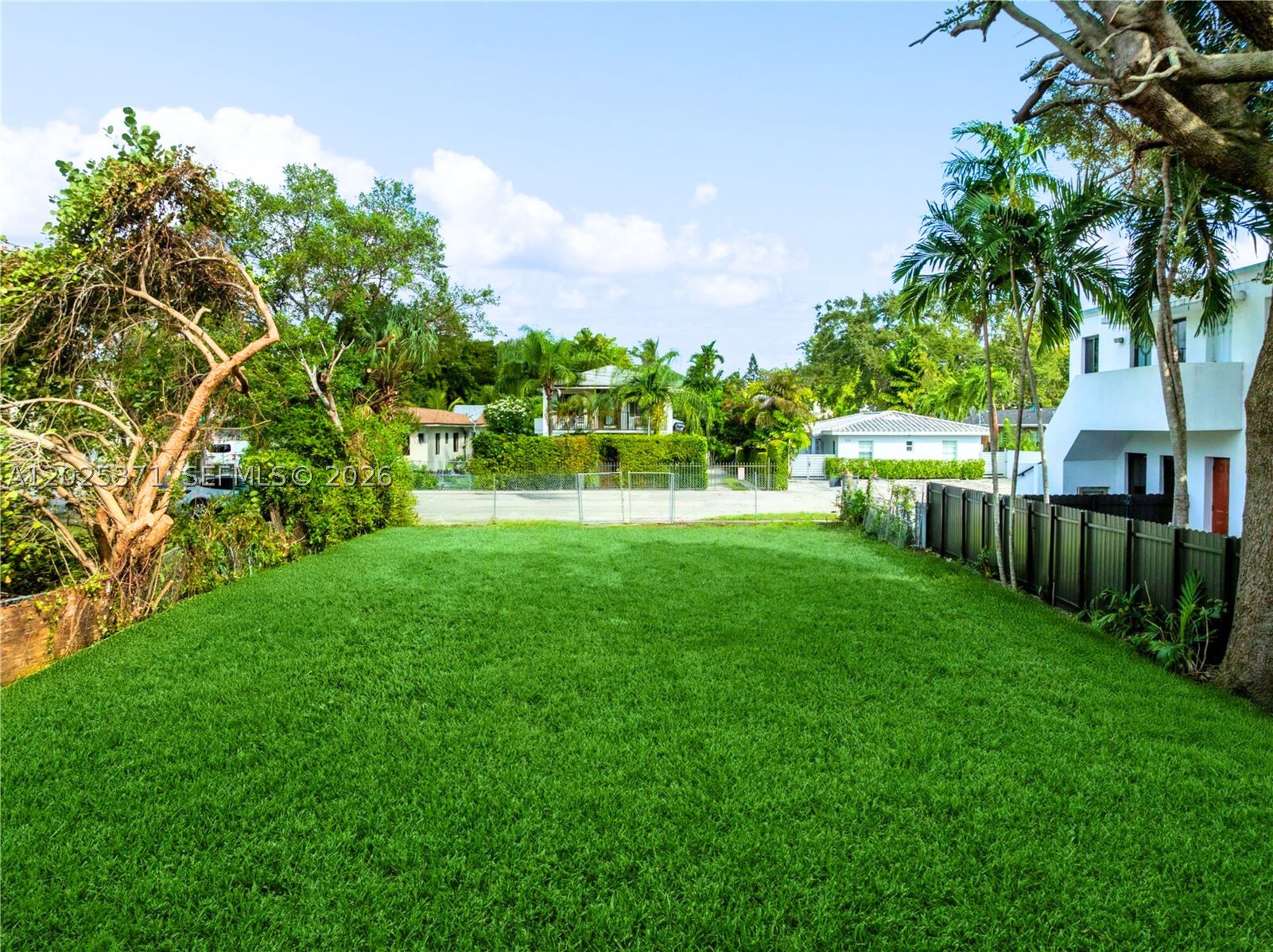 Rare opportunity in Miami's coveted Palm Grove Historic District. This 6,000 SF lot (50x120) features south exposure on a quiet, tree-lined street, zoned T3-L with no HOA. Build your custom single-family residence with potential for a guest unit (approval required). Located in the heart of the MiMo corridor — steps from Morningside K-8 and minutes from Morningside Park, Biscayne Boulevard, Ironside Village, and the Design District. Historic Preservation Board approval required. An irreplaceable canvas in one of Miami's most architecturally significant neighborhoods.