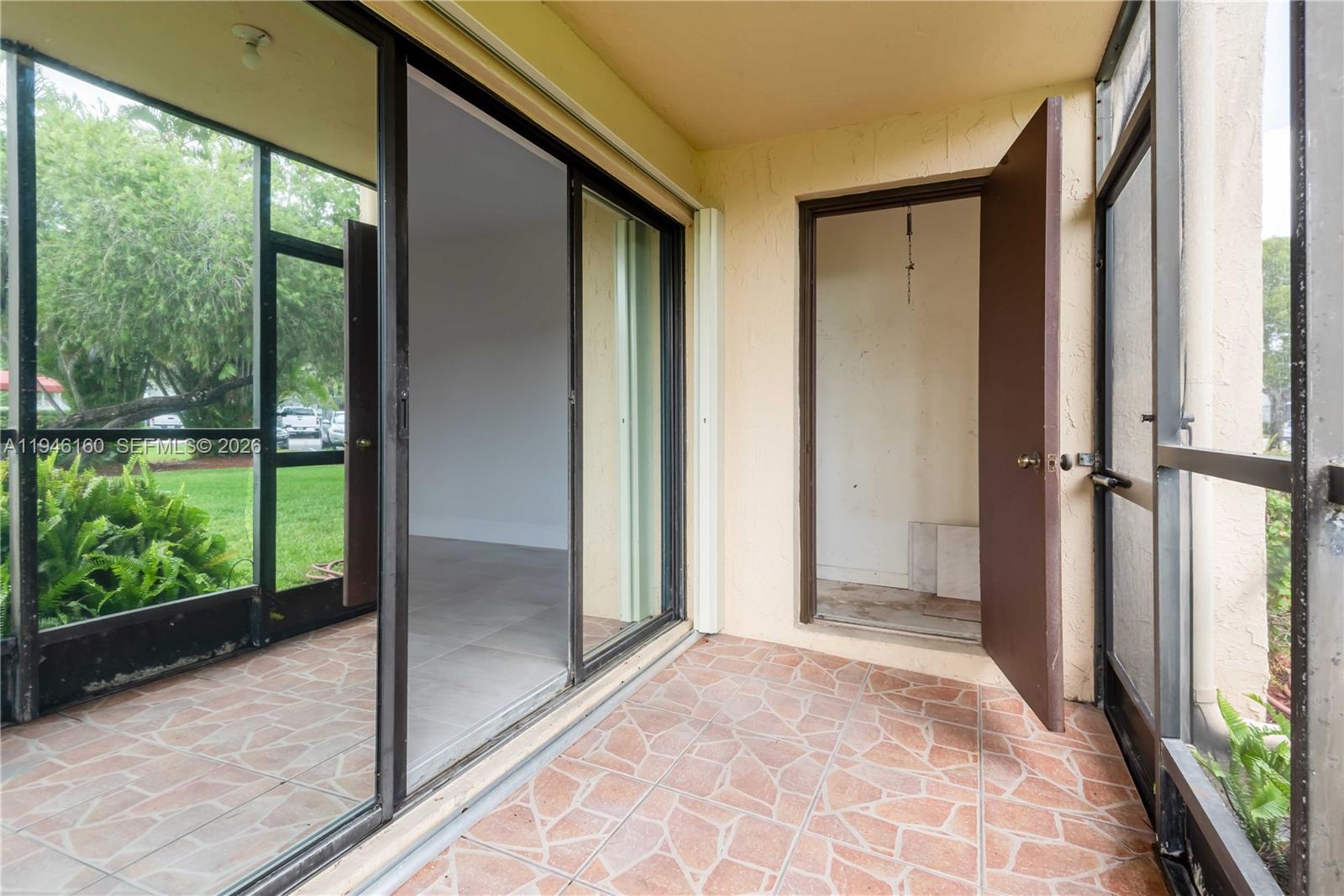 GARDENS AT BONAVENTURE 14 - Residential