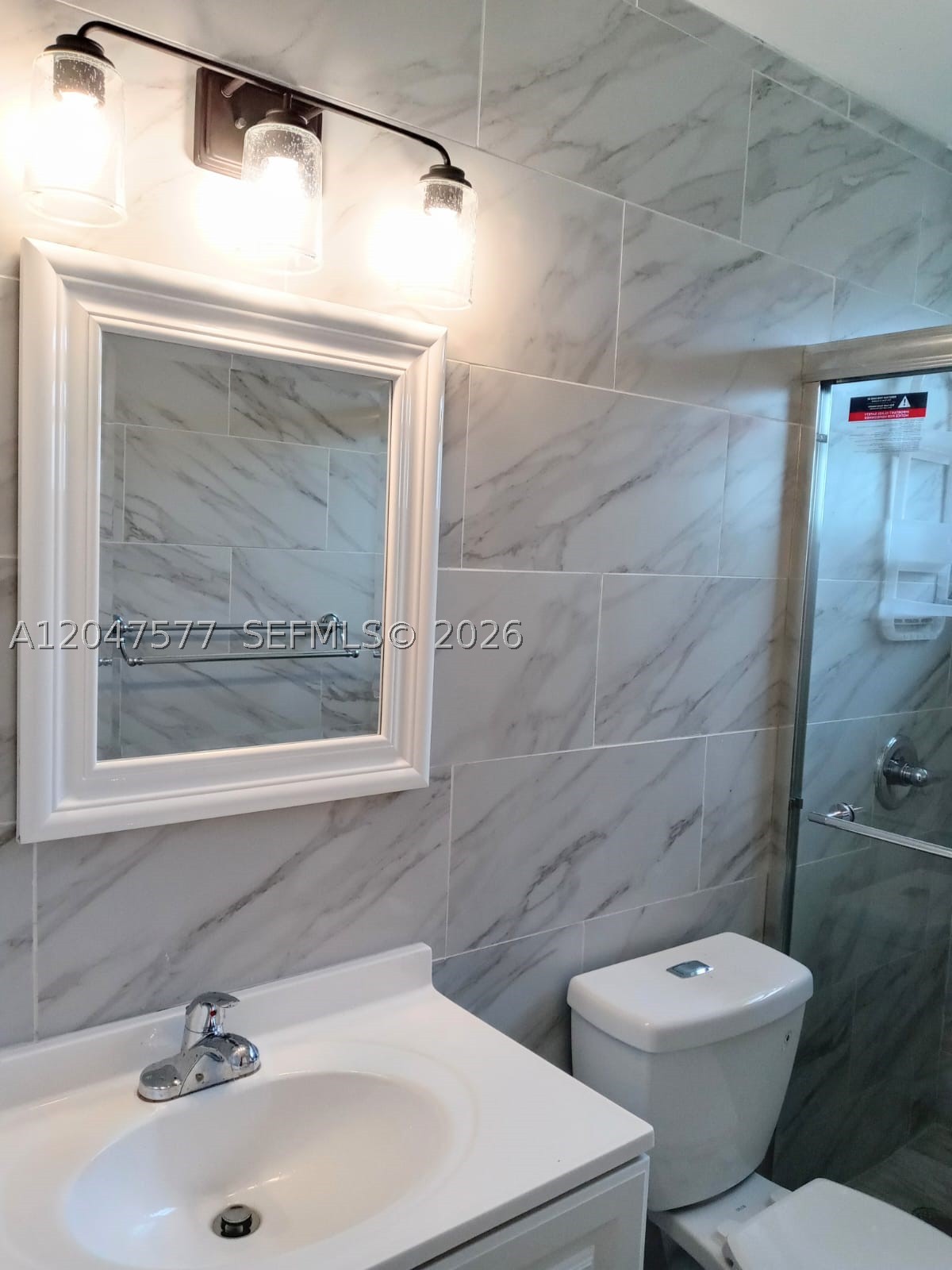 EAST DIXIE PARK 1ST ADDN - Residential Lease