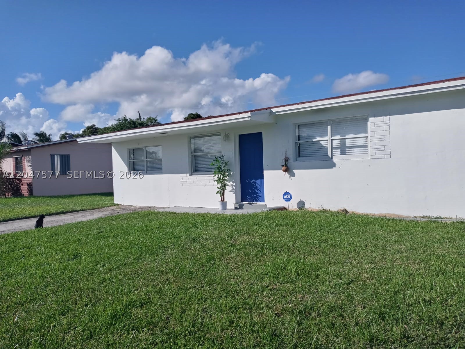 EAST DIXIE PARK 1ST ADDN - Residential Lease