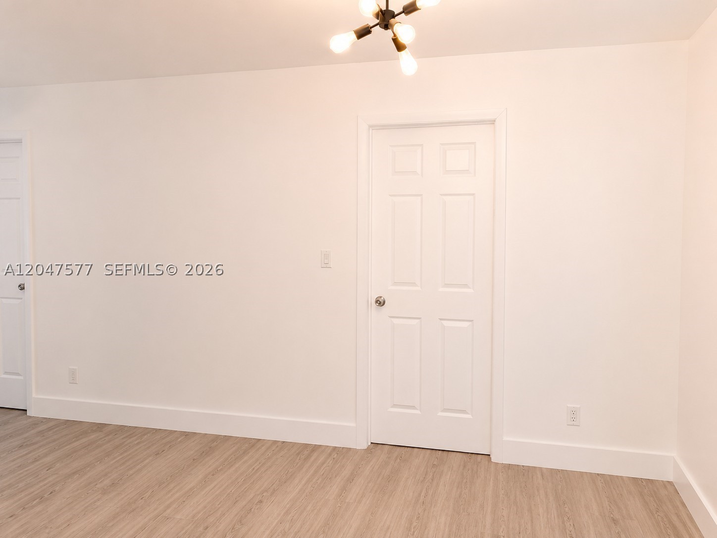 EAST DIXIE PARK 1ST ADDN - Residential Lease