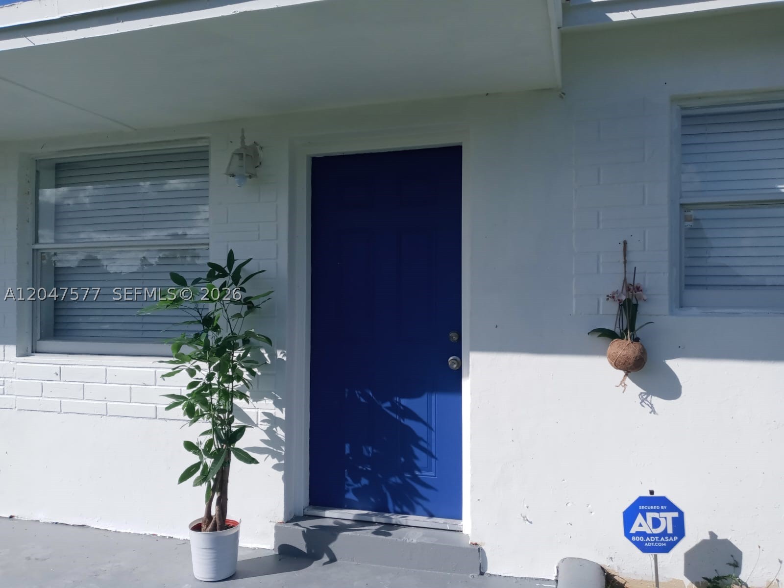 EAST DIXIE PARK 1ST ADDN - Residential Lease
