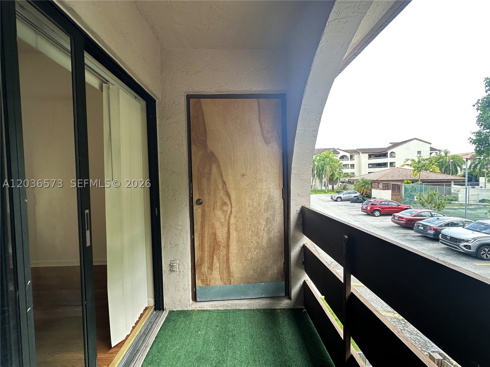 KENLAND WALK CONDO II - Residential Lease