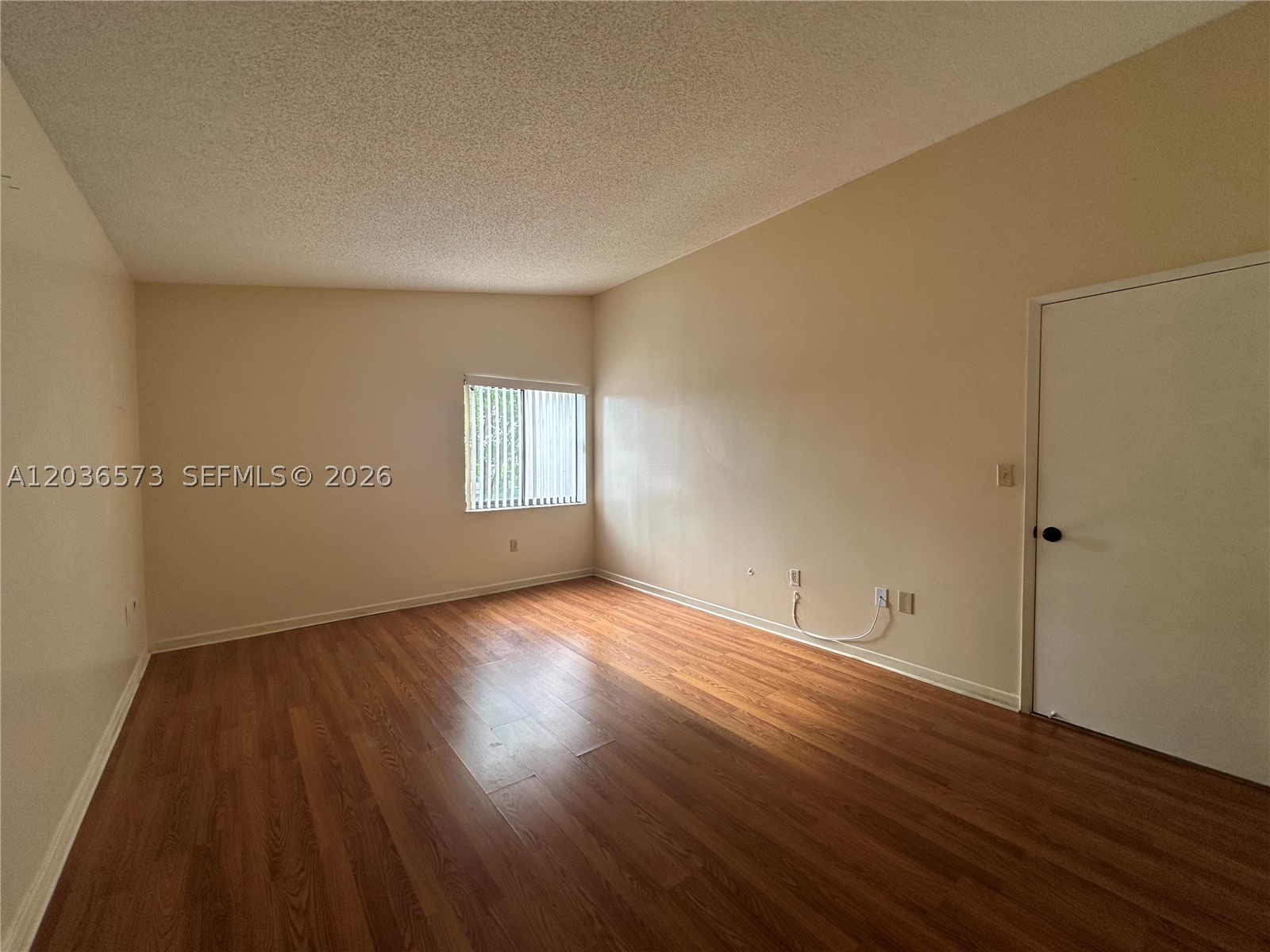 KENLAND WALK CONDO II - Residential Lease