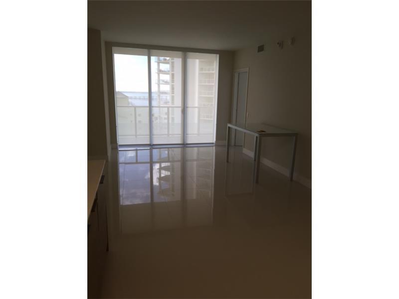BRICKELL HOUSE - Residential Lease