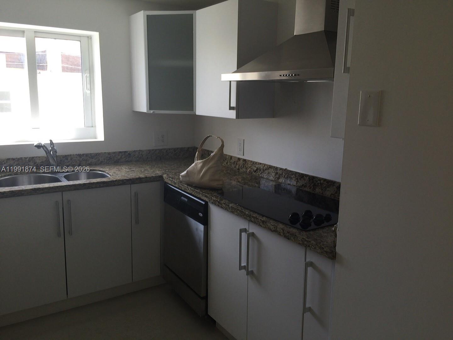 THE SAIL CONDO - Residential Lease
