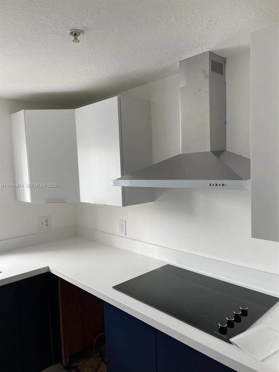 THE SAIL CONDO - Residential Lease
