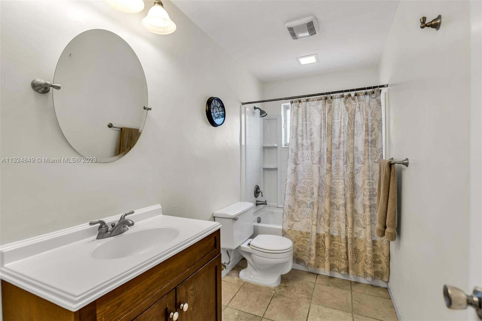 MIRAMAR ISLES SEC 3 - Residential
