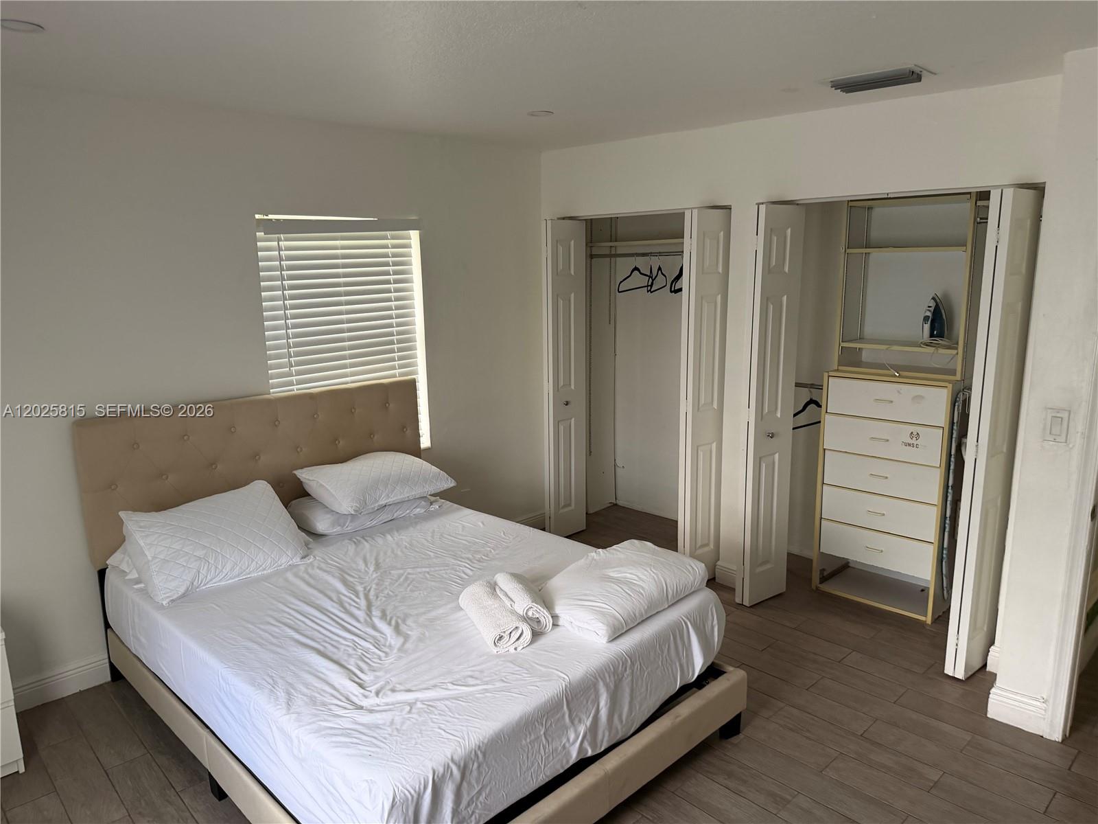 POINT ROYALE SEC 1 - Residential Lease
