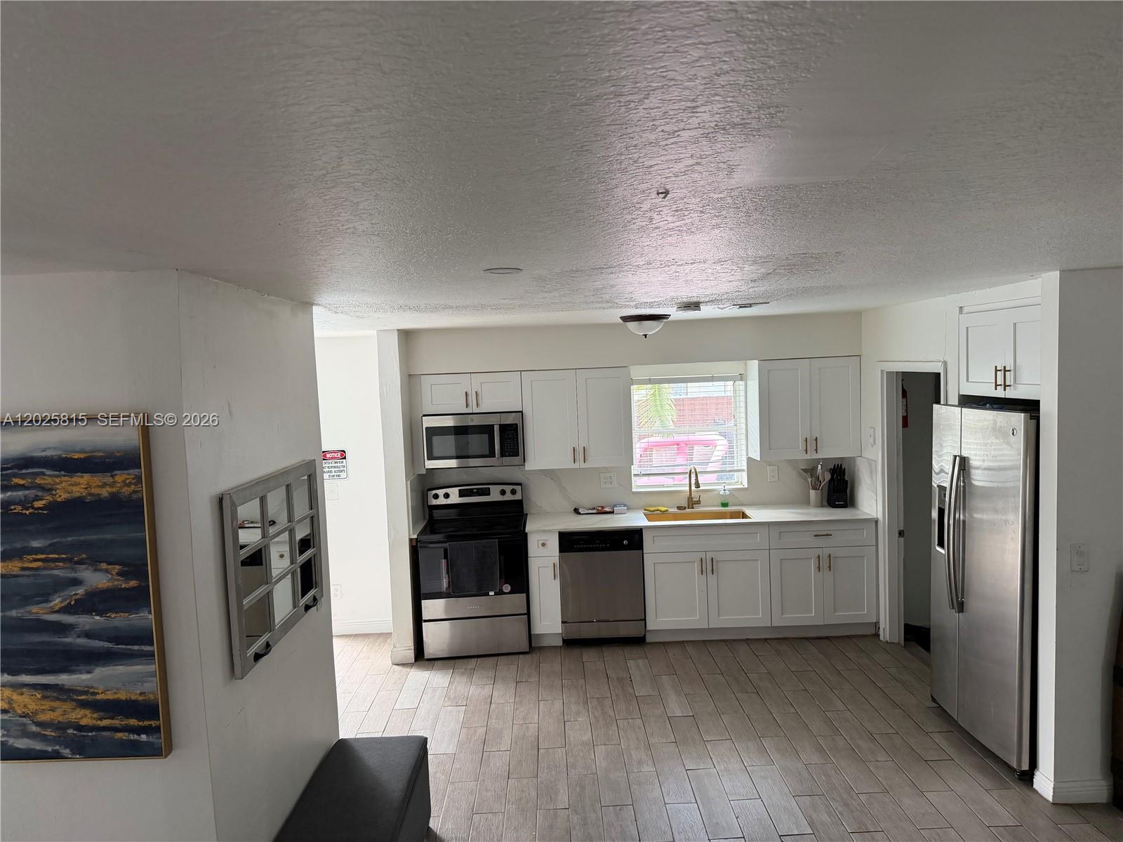 POINT ROYALE SEC 1 - Residential Lease