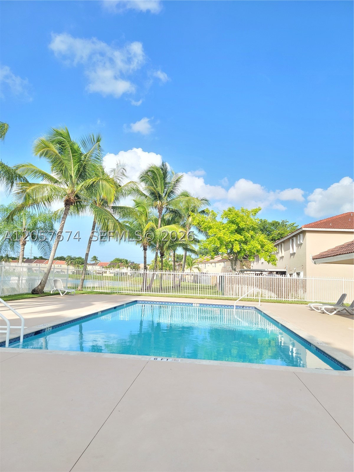 WEITZER SERENA LAKES TOWN - Residential