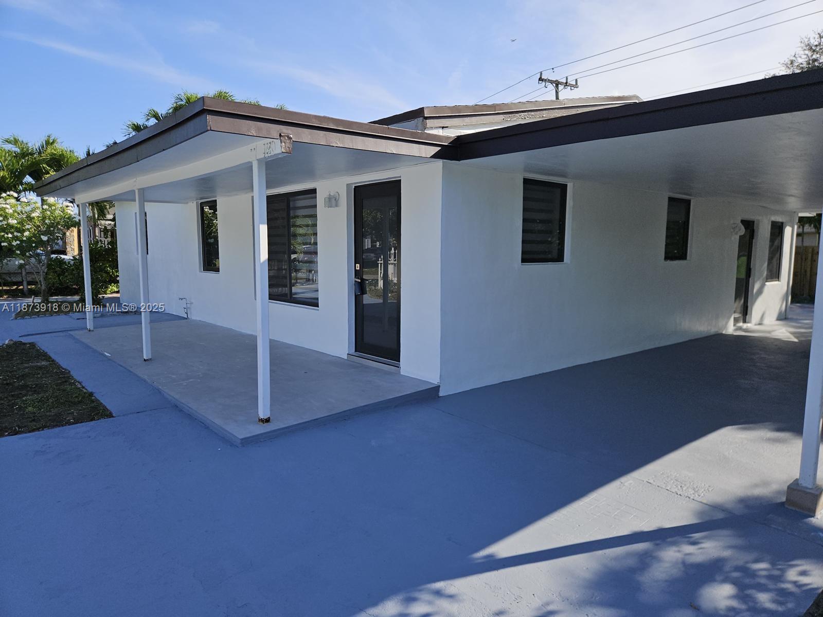 Beautiful fully remodeled single-story home in central Hollywood. Features 3 bedrooms, 2 updated bathrooms, new
 porcelain floors, modern kitchen, new appliances, brand-new A/C, and a separate laundry room with washer and
 dryer. Includes 4 parking spaces and a private interior patio. Equipped with hurricane-impact windows and doors,
 plus stylish new blinds. Located near top-rated schools, Memorial Regional Hospital, Hollywood Beach, Oakwood Plaza, and with easy access to I-95. Tenant responsible for 70% of total utility bill. Comfort, security, and prime
 location all in one!