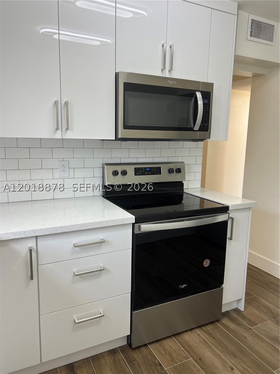 KINGS CREEK SO CONDO - Residential Lease